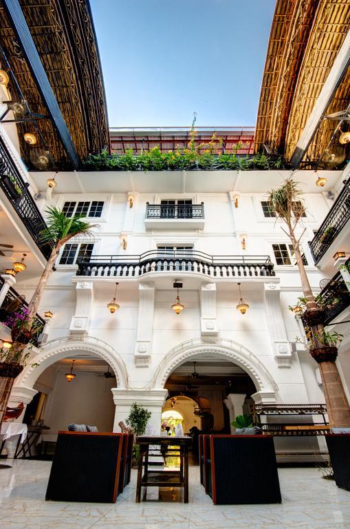 Le Grand Palais Boutique Hotel Phnom Penh Exterior foto