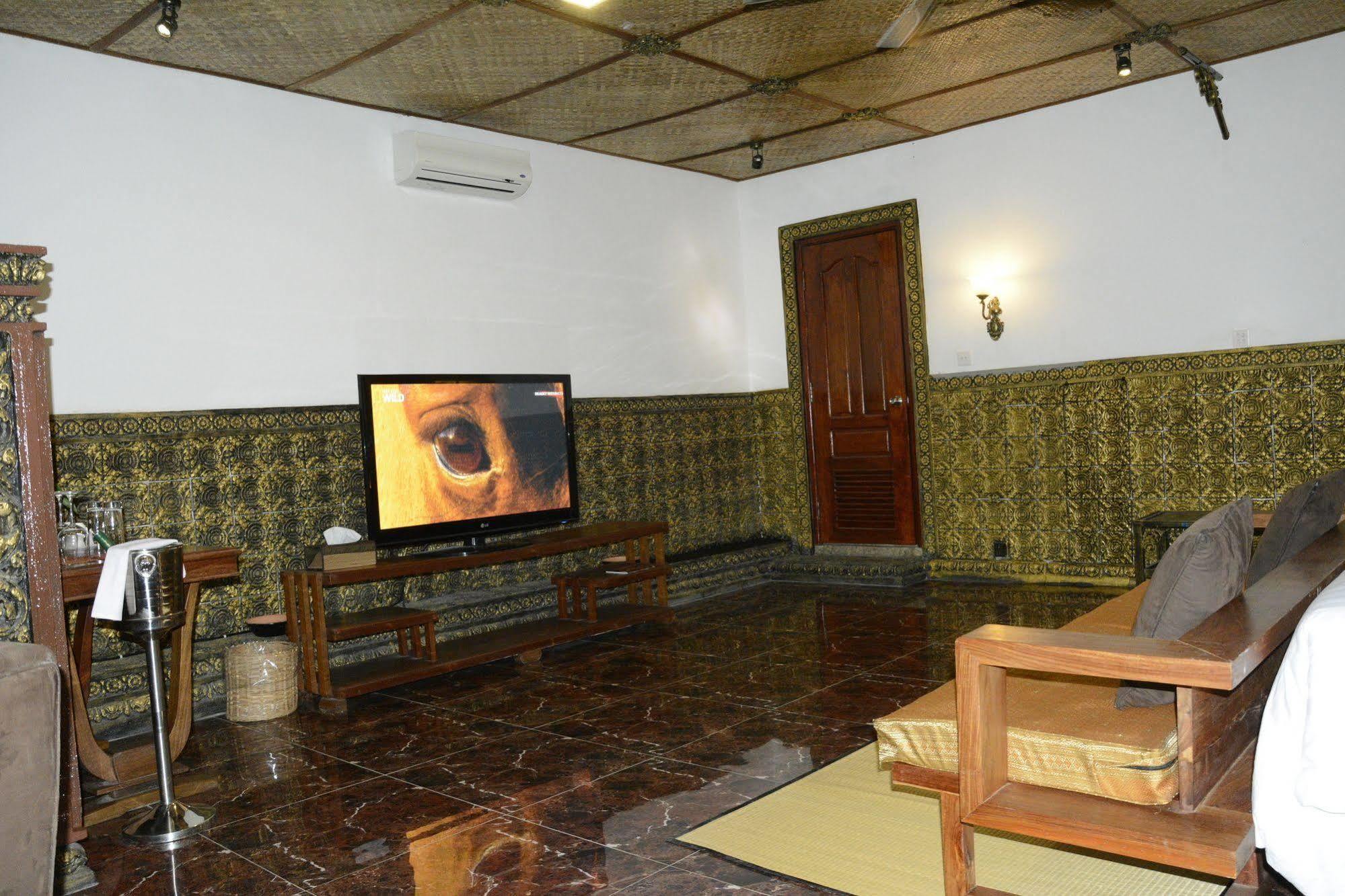 Le Grand Palais Boutique Hotel Phnom Penh Exterior foto