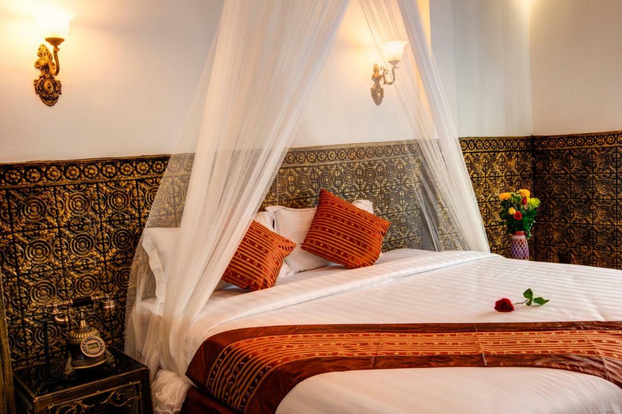 Le Grand Palais Boutique Hotel Phnom Penh Exterior foto